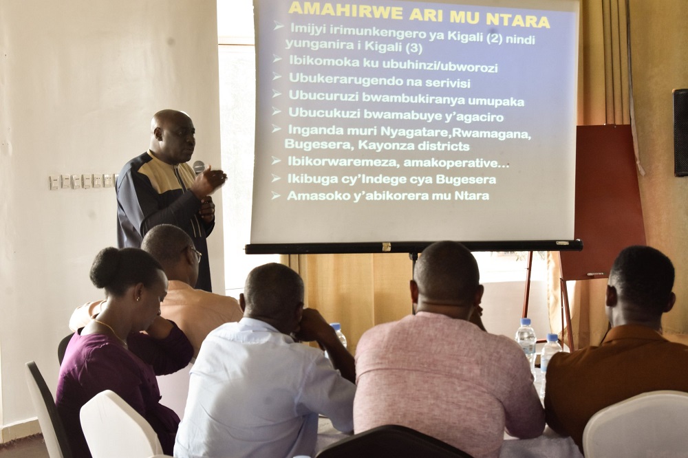 Iburasirazuba: Abikorera bakanguriwe kubyaza umusaruro amahirwe ahari