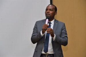 Hakenewe kubaka igihugu gishingiye ku bumenyingiro – Umukunzi