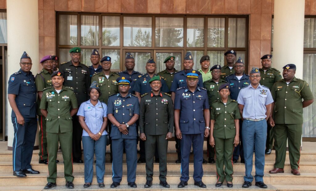 Abasirikare Bakuru 13 ba Zambia batangiye urugendoshuri mu Rwanda