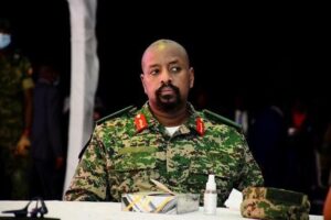 Gen. Kainerugaba ntakiri Umugaba w’Ingabo za Uganda zirwanira ku butaka