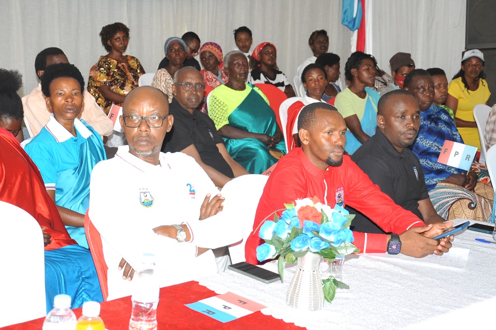 Urubyiruko rwa RPF-Inkotanyi na rwo rwasabwe kwigisha abakuru