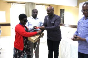 REB yahuguye abarimu n’abayobozi bafite ubumuga bwo kutabona