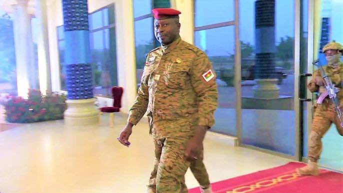 Burkina Faso: Uwari Perezida yemeye kweguzwa