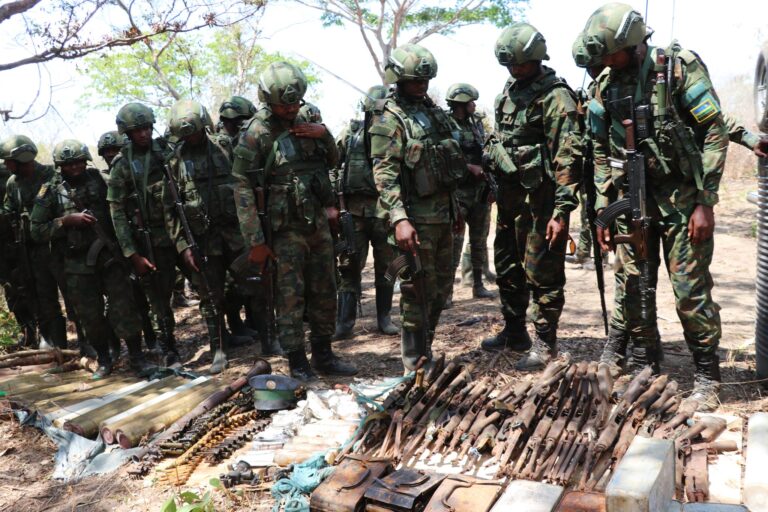 Mozambique: Ingabo z’u Rwanda zatahuye intwaro zahishwe n’ibyihebe bisumbirijwe