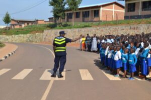 Rwanda: Amategeko y’umuhanda ashobora kwigishwa mu mashuri  