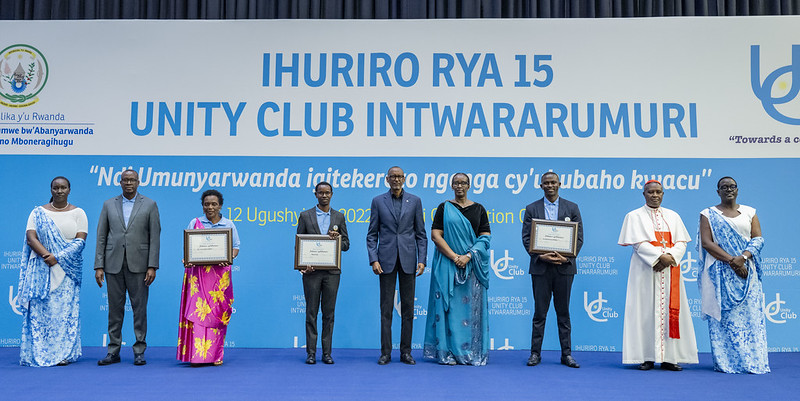 Politiki na Demokarasi ntibihindura kamere n’umuco by’abantu- Perezida Kagame