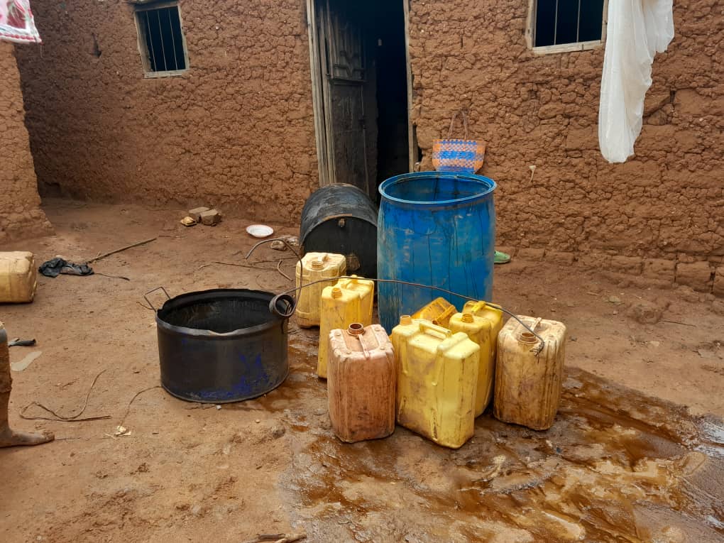 Bugesera: Babiri bafatiwe mu cyuho batetse Kanyanga
