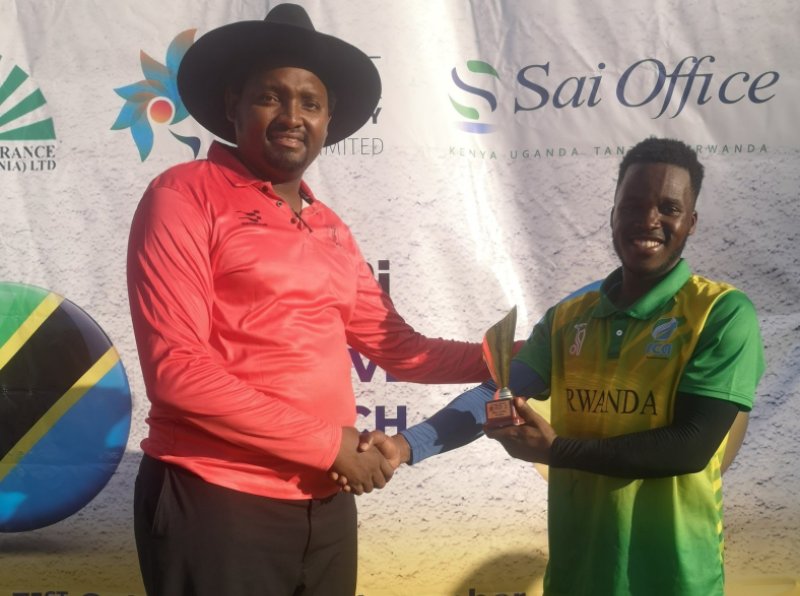 Cricket: Ikipe y’u Rwanda yatsinzwe umukino wa gatatu, Mucyodusenge yitwara neza