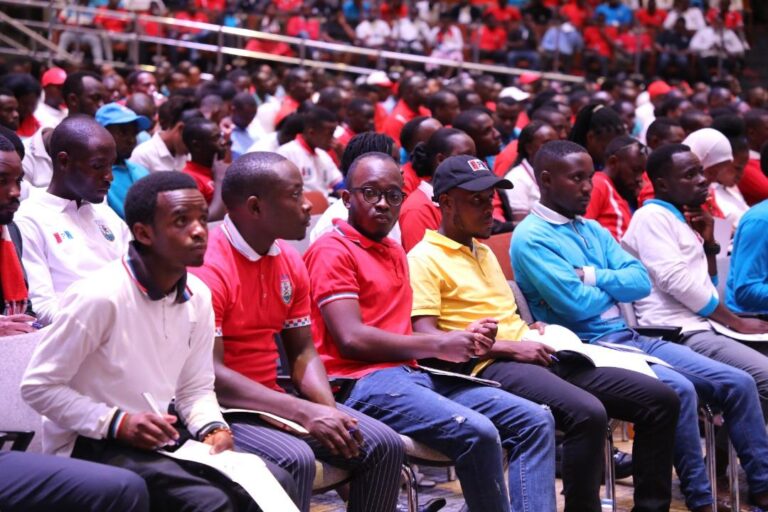 Urubyiruko rwa RPF-Inkotanyi rwibukijwe icyizere rufitiwe