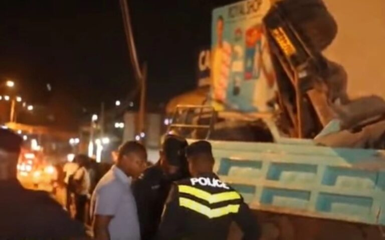 Kigali: Umushoferi wa Fuso wagonze abantu agatoroka arashakishwa uruhindu