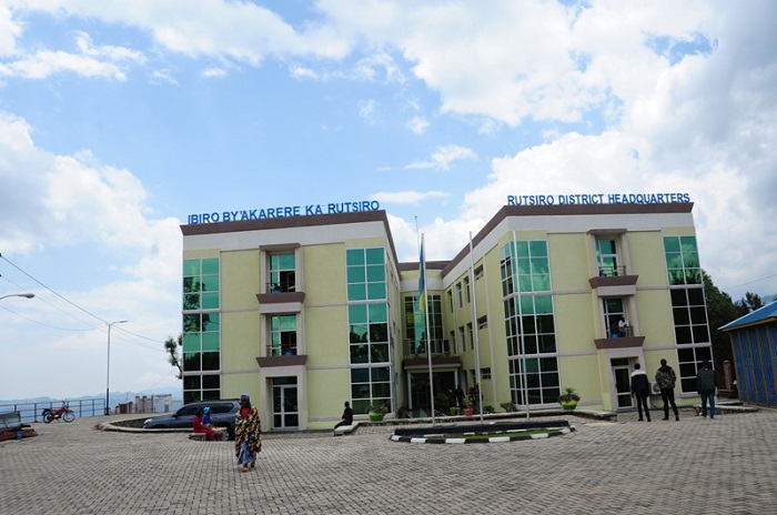 Akarere ka Rutsiro kashyize umucyo ku mukozi gaherutse kwirukana mu kazi