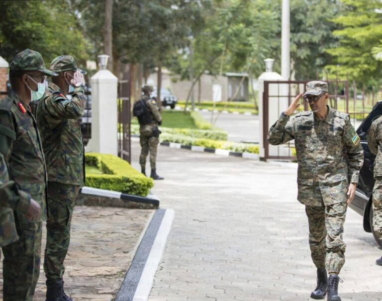 Perezida Kagame yifurije Ingabo z’u Rwanda umwaka mushya wa 2023