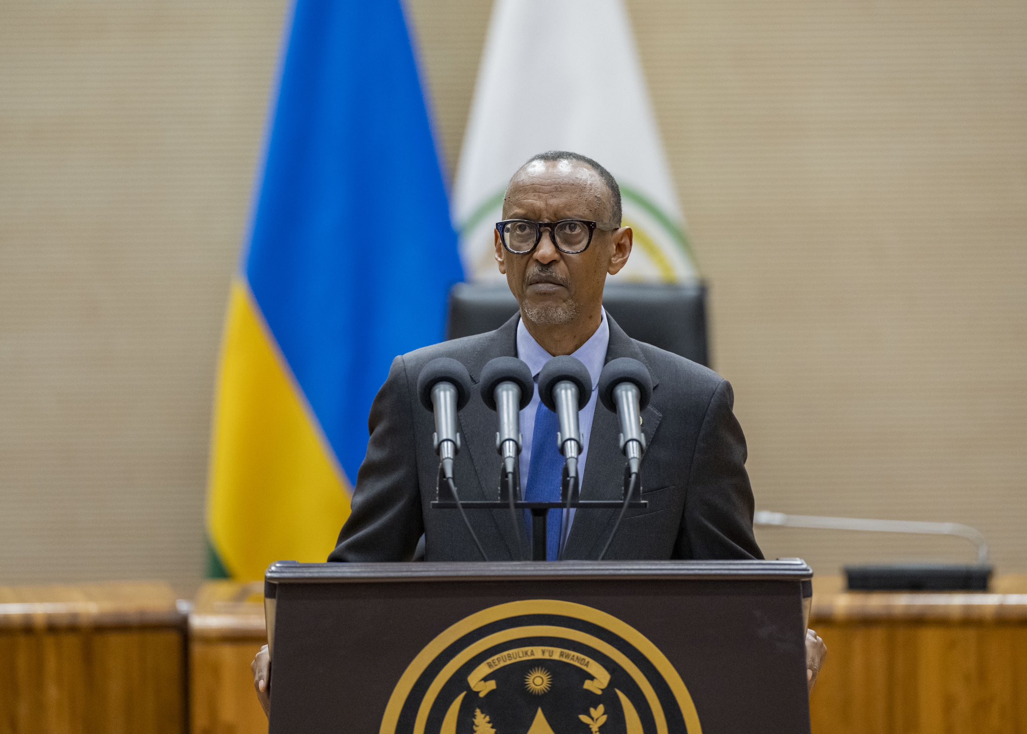 Abibwira ko turi insina ngufi baribeshya cyane- Perezida Kagame