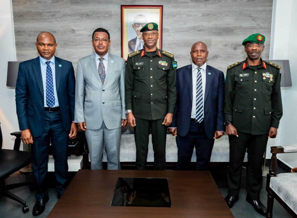 Intumwa za EASF zaganiriye n’ubuyobozi bw’Ingabo z’u Rwanda