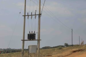 Umushinga mushya ugiye kugeza amashanyarazi ku ngo zisaga 465,000