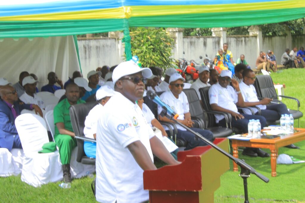 Guverineri Habitegeko yasabye ubufasha mu guhangana n’igwingira i Rubavu