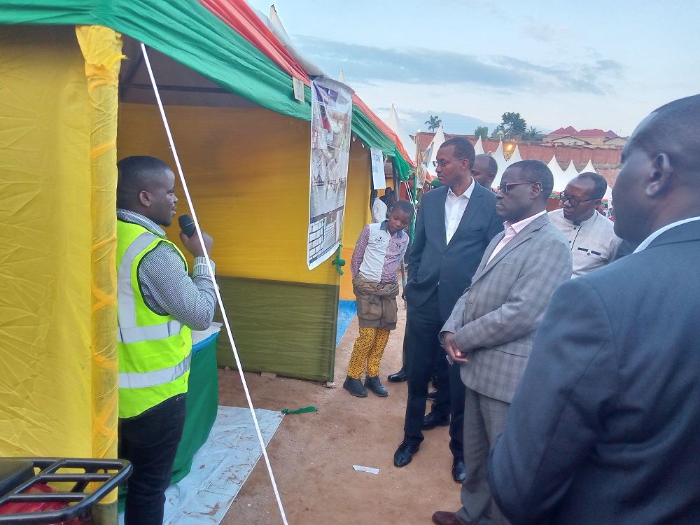 Intara y’Amajyepfo: Bishimira ko imurikagurisha ribagurira isoko