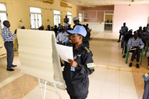 Abapolisi b’u Rwanda bahuguye aba Sudani y’Epfo
