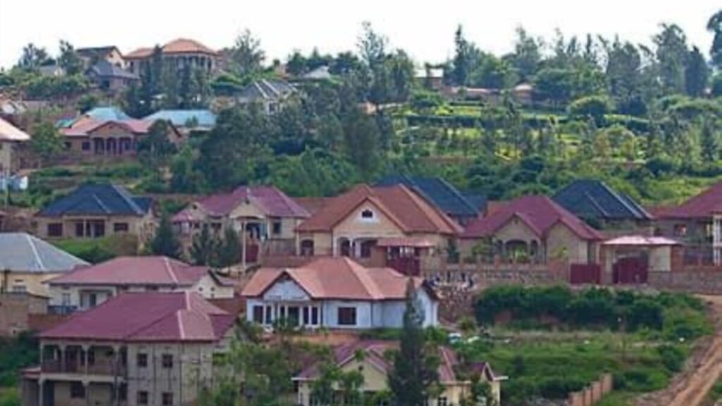 U Rwanda rugiye kugabanya umusoro ku butaka uremereye benshi