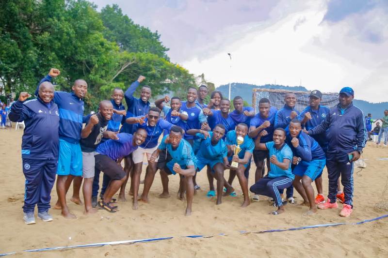 Handball: Police HBC na Kiziguro SS zegukanye irushanwa ryo ku mucanga