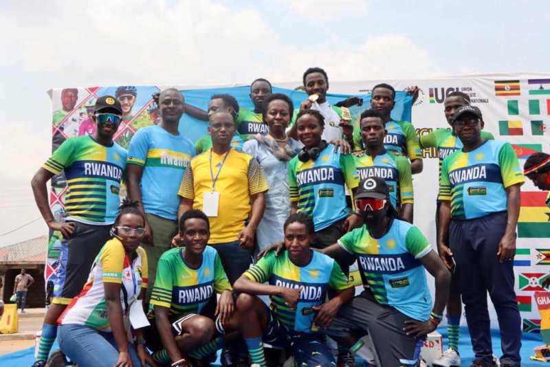 Amagare: Mulubrhan Henok yongeye kwegukana shampiyona y’Afurika, u Rwanda rutahana imidali 9