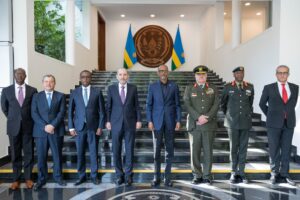 Perezida Kagame yakiriye intumwa za Yorodania ziri mu Rwanda
