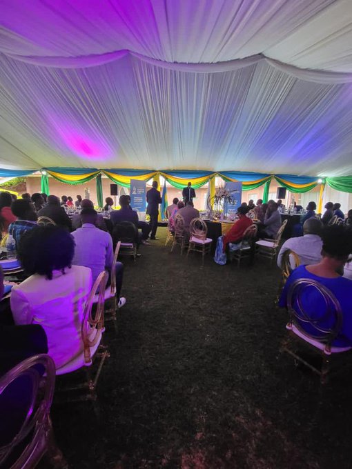 Abanyarwanda baba muri Zimbabwe biyemeje kwishyurira Mituweli abasaga 4000
