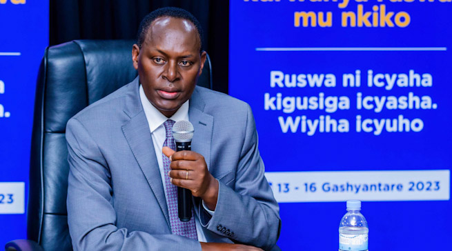 Kurwanya ruswa bigomba kujya muri DNA yacu-Dr Ntezilyayo