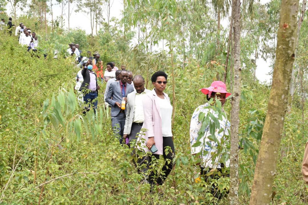 Gatsibo: Gusura umuhora w’amateka y’urugamba rwo kubohora igihugu byabibukije kuba intwari (Video)