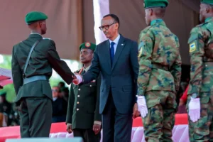 Perezida Kagame yazamuye mu ntera abasirikare 2,430