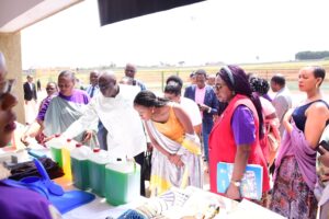 Perezida Kagame yifurije abagore umunsi mwiza