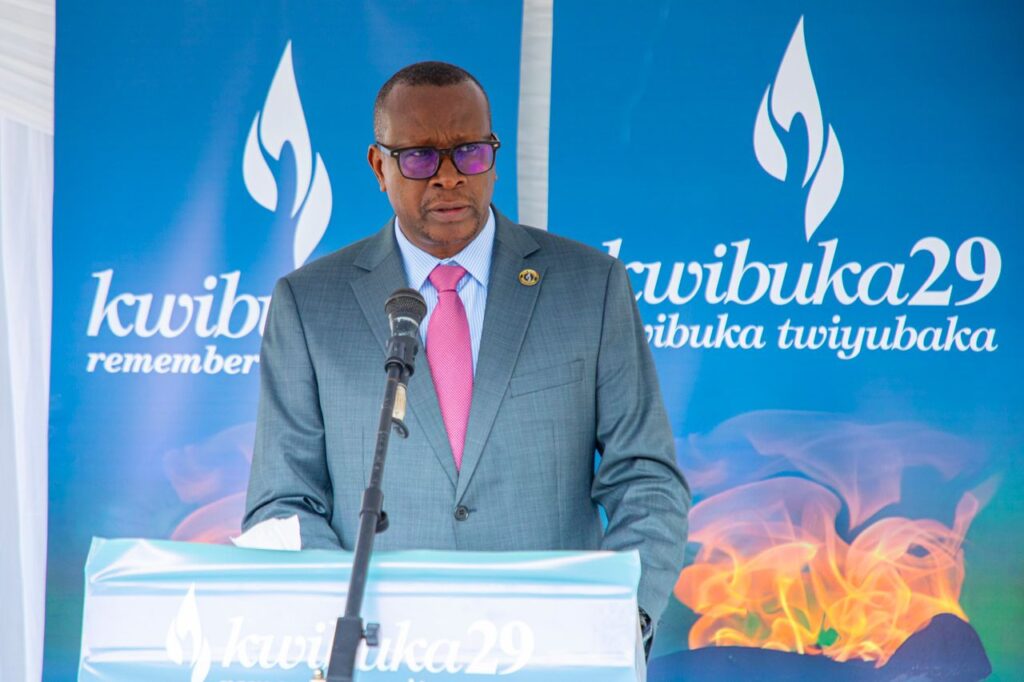 U Rwanda rwasabye abagicumbikiye Abajenosideri kubageza imbere y’ubutabera