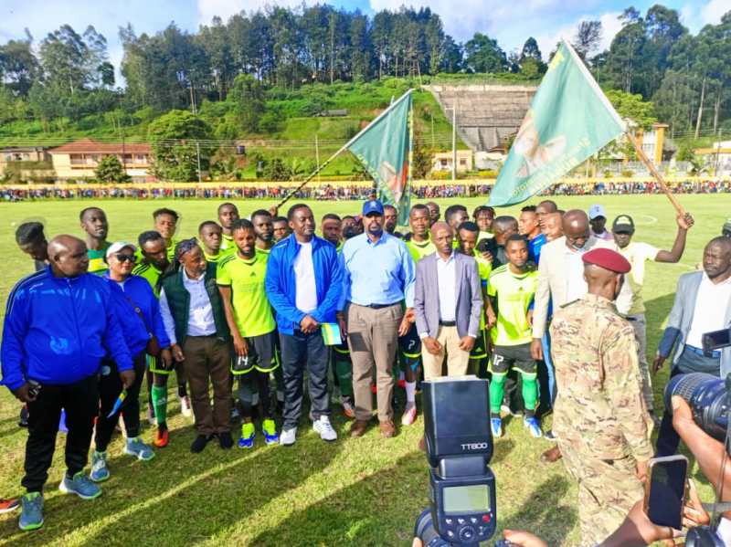 Gen Muhoozi yakurikiranye umukino wa Gicumbi FC na Kigezi Select FC