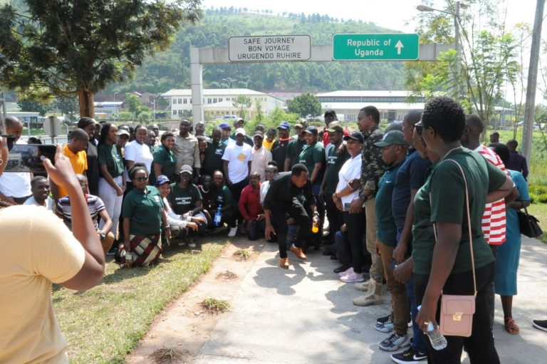 Bashimye ubutwari bw’Inkotanyi, bakomoza ku mwenda bafitiye u Rwanda