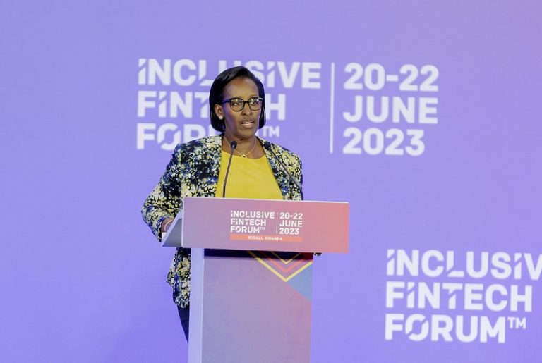 Kudaheza abagore muri FinTech bijyana n’ubuyobozi budaheza- Jeannette Kagame