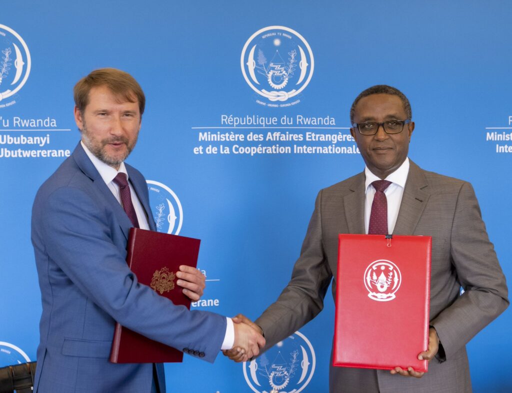 U Rwanda na Latvia byemeje ubufatanye mu bya Politiki