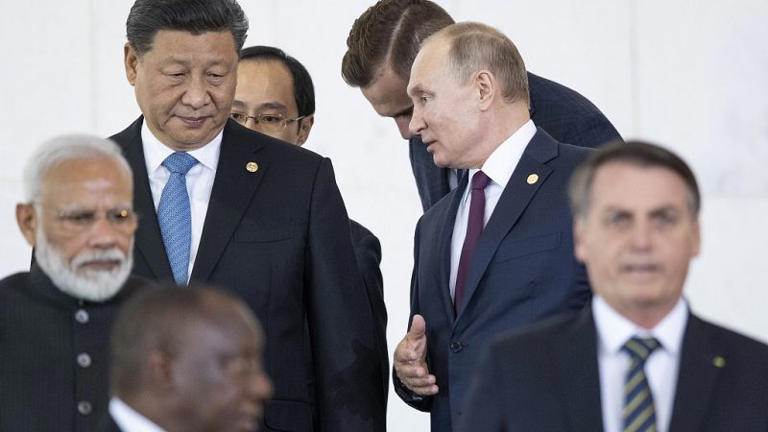 Afurika y’Epfo: Vladmir Putin azitabira Inama ya BRICS nubwo yasabiwe gufatwa