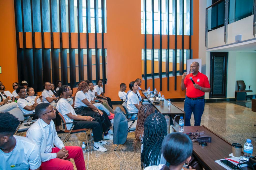 Urubyiruko ruba muri Diaspora rweretswe icyateye RPF-Inkotanyi kuba ubukombe