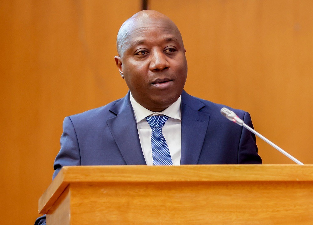 Kubaka aho gucumbikira abahuye n’ibiza ntibizarenza amezi 6 – Dr Ngirente
