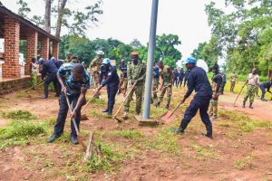 CAR: Abapolisi b’u Rwanda bashimiwe gutoza  abaturage gukora Umuganda
