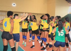 Volleyball : Ikipe y’u Rwanda iratangira imikino y’Afurika ikina na Kenya