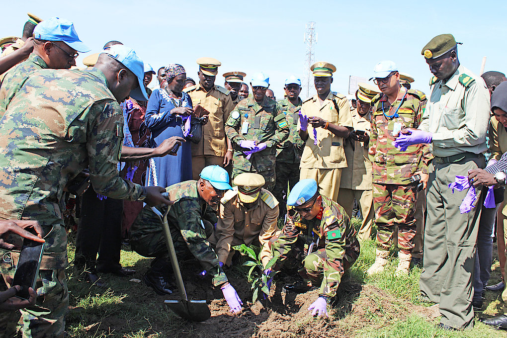 Ingabo z’u Rwanda zoherejwe muri UNMISS zateye ibiti zinavura abaturage