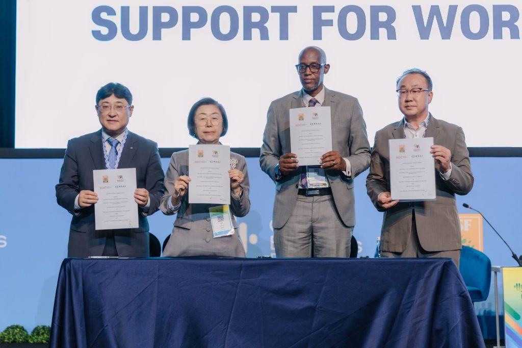 PSF n’Ikigo cyo  muri Korea bashimangiye umubano mu by’ubucuruzi