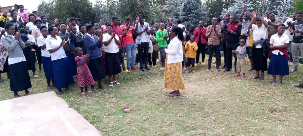 Ngororero: Intore zo mu biruhuko zasabwe umusanzu mu Iterambere ry’Igihugu