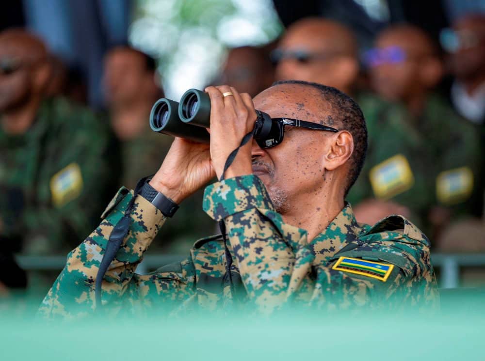 Perezida Kagame yakurikiranye imyitozo yo kumasha i Gabiro