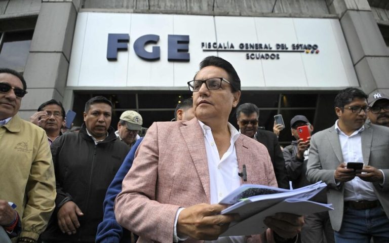 Equateur: Uwiyamamarizaga kuba Perezida yishwe arashwe
