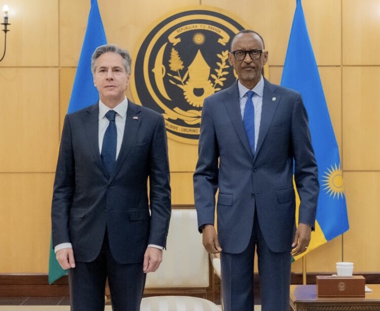 Perezida Kagame yavuganye na Blinken ku mutekano w’u Rwanda na RDC