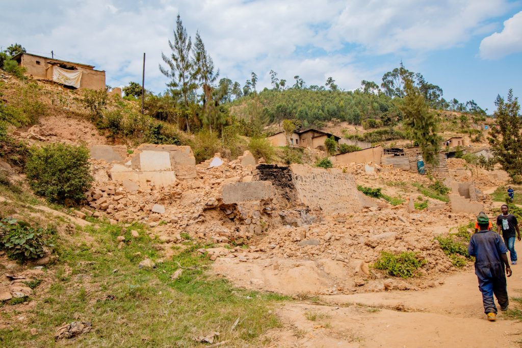 Kigali: Abasaga 4200 biganjemo abapangayi bimutse mu manegeka