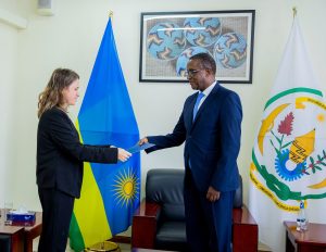 Ambasaderi mushya wa Isiraheli yishimiye urugwiro yakiranywe mu Rwanda