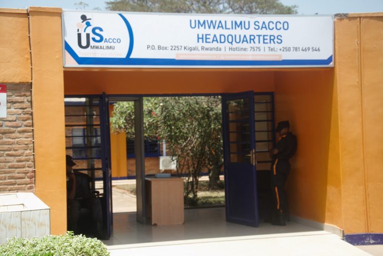 Umwalimu SACCO wisubiyeho ku mitangire y’inguzanyo